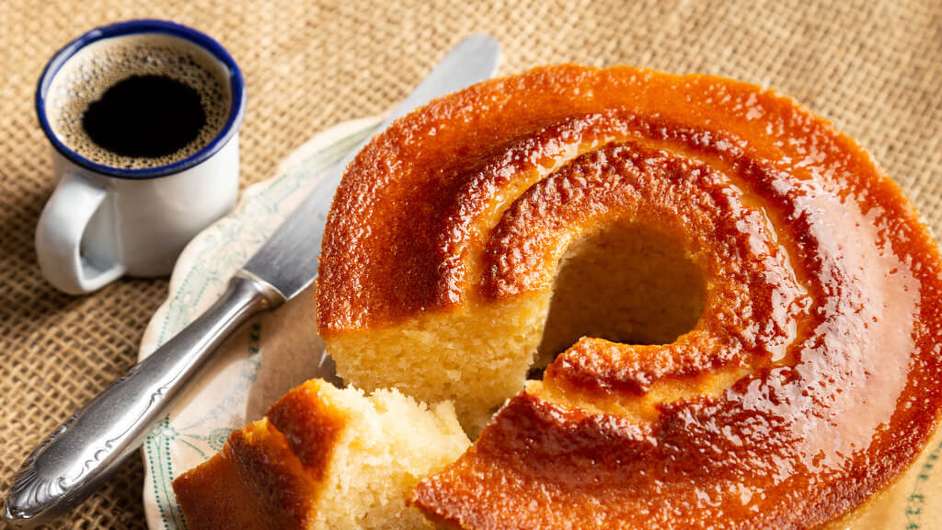 Bolo de baunilha sem leite: Receita simples para fazer - Bolos