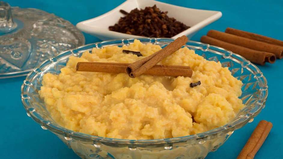 Guia da Cozinha - Saiba como fazer ambrosia de leite condensado, o clássico doce espera-marido!  Foto: Guia da Cozinha