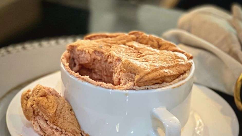 Suflê de goiabada: uma sobremesa fácil, rápida, com 3 ingredientes.  Foto: Bake and Cake Gourmet