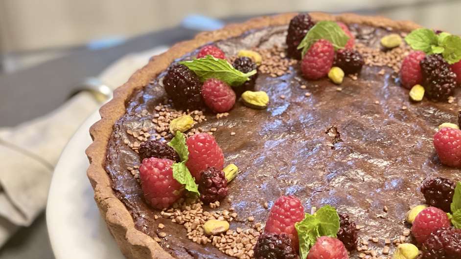  TORTA DE CHOCOLATE (SEM GLÚTEN) e sem dever para uma tradicional.  Foto: Bake and Cake Gourmet