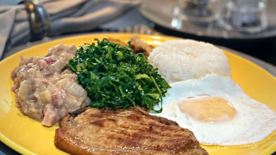 Virado à paulista, mas as bananas e a bisteca não são fritas.  Foto: Bake and Cake Gourmet