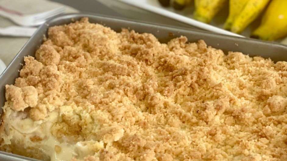 FAROFA DA CUCA , uma cobertura crocante e sequinha, também conhecida como CRUMBLE ou STREUSEL  Foto: Bake and Cake Gourmet