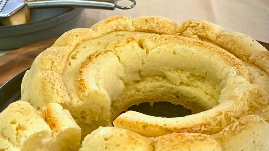 Bolo de pão de queijo, é prático, sem enrolar.  Foto: Bake and Cake Gourmet