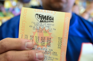 Mega Millions sorteia prêmio acumulado em R$ 865 milhões