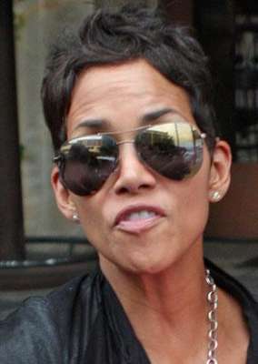 Así se las gasta Halle Berry cuando se trata de defender a su hija.