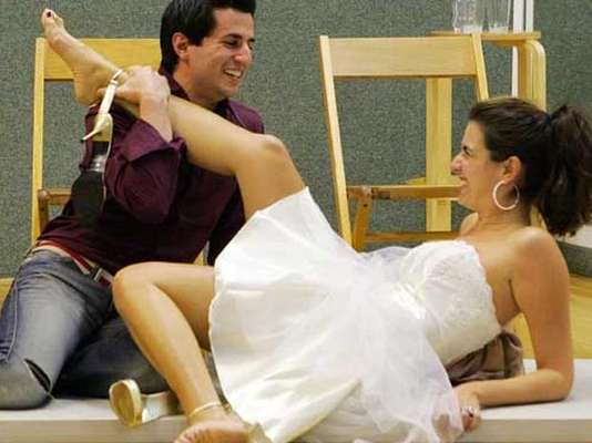 En el mes de los enamorados es el mejor momento para estimular el placer y aumentar el erotismo. Anímate a desinhibirte y a disfrutar verdadero del placer sexual. ¡Cumple tus propósitos sexuales!