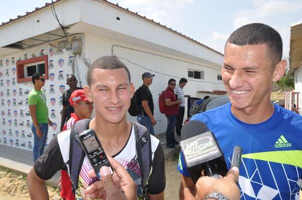 Luis Páez encontró su doble en las divisiones menores del Junior de Barranquilla. Cesar Torres, un volante zurdo de la cantera rojiblanca.