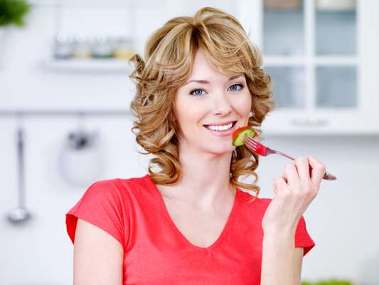 Alguns alimentos, se ingeridos em uma dieta balanceada, podem trazer bons resultados para a beleza