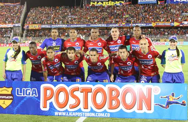 Deportivo Pasto salió a la cancha con: Cuadrado; García, Mosquera, Galeano, García; Rosero, Giraldo, Rendón, Rodríguez; Méndez y Jiménez