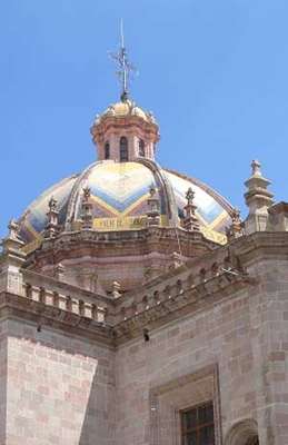 Cuando se trata de escaparse a destinos turísticos llenos de magia, México ofrece una amplia cantidad de posibilidades. Escápate a San Juan de los Lagos, en Jalisco, y admira la grandeza de este lugar.