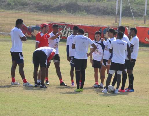 Junior de Barranquilla debuta en la Liga Postobón II - 2012 visitando al Deportes Quindío, este domingo a las 5:30 de la tarde en el Estadio Centenario