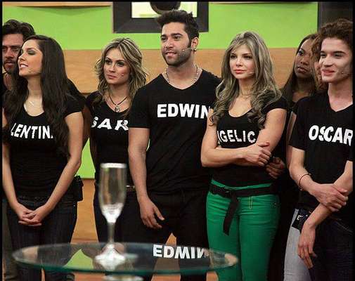 Edwin Garrido participante del reality Protagonistas de Nuestra Tele, es uno de los concursantes con mejor cuerpo de la casa estudio.
