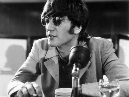 La revista New Musical Express, realizó, con base en una encuesta, una lista de los 10 íconos de la música de los últimos 60 años. John Lennon se ubica en el primer sitio, por delante de otras figuras, descubre a los elegidos.