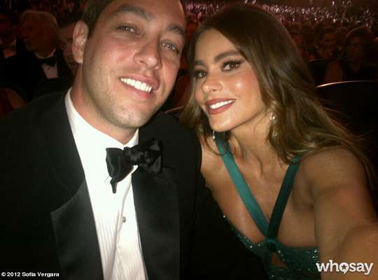 Sofía Vergara disfrutó la noche de los Emmy en compañía de su prometido Nick Loeb. A pesar de que no ganó el Emmy, la colombiana celebró a lo grande el triunfo de "Modern Family".