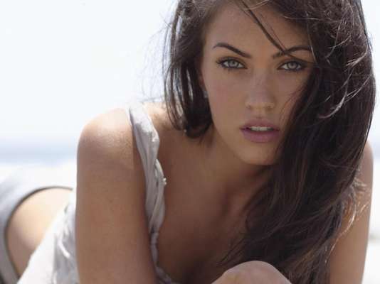 Megan Fox estalló después de enterarse sobre la publicación de una imagen suya truqueada en internet.