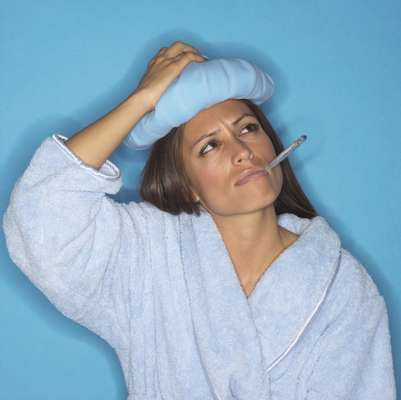 Segundo estatísticas do Hospital Baylor-Garland, no Texas, Estados Unidos, um adulto pega cerca de três resfriados por ano, que chegam a durar até nove dias. O site da revista Health elaborou dicas para serem colocadas em prática quando os primeiro sintomas começam a aparecer, o que pode ajudar a diminuir a intensidade do problema e aumentar o bem-estar