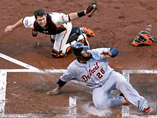 San Francisco, con ventaja de 1-0 en la serie sobre Detroit, busca irse 2-0, pero los Tigers tratarán de reagruparse para empatar el Clásico de Otoño. Hasta la séptima entrada de la parte baja, estaban 0-0.