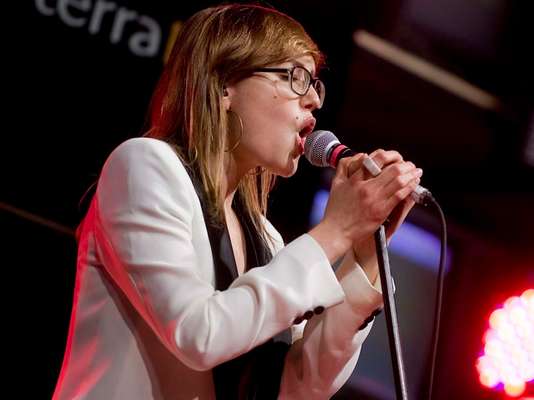 Hello Seahorse! dará un concierto gratuito el viernes 16 de noviembre en la Estela de Luz de Paseo de la Reforma.