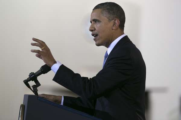 El presidente estadounidense, Barack Obama, participa hoy en la Cumbre de Asia Oriental, enturbiada por la discordia entre China, Japón y otras naciones de la región que se disputan la soberanía sobre determinadas áreas del Mar de China