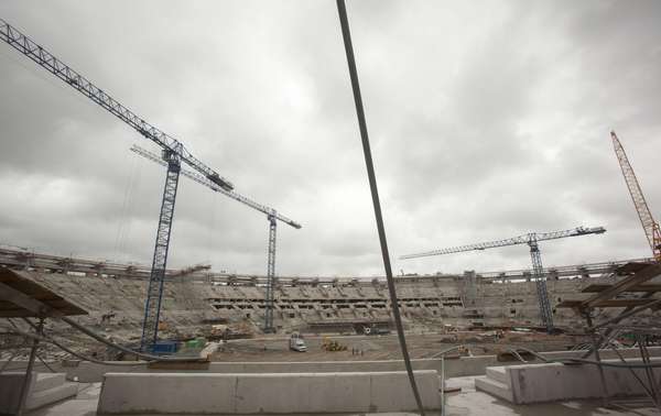 Maracanã vai receber a final da Copa das Confederações no próximo dia 30 de junho, mesmo com o atraso no andamento da reforma, que agora está com 80% das obras concluídas