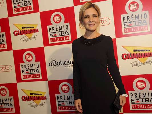 Adriana Esteves chegou reverenciada ao prêmio devido a sua atuação como Carminha em 'Avenida Brasil'