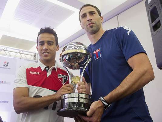 Evento em São Paulo reuniu representantes de São Paulo, Tigre e Conmebol para promover a finalíssima da Copa Sul-Americana, que acontece nesta quarta-feira, no Morumbi