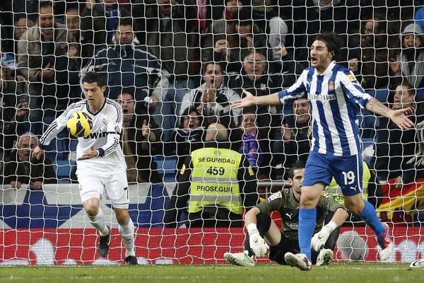 Com gol de Cristiano Ronaldo, uma virada e empate cedido no final, Real Madrid vacilou e permitiu o 2 a 2 ao Espanyol pela 16ª rodada do Campeonato Espanhol