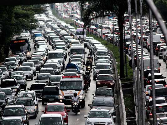 A mobilidade urbana é considerada um dos principais problemas pelos paulistanos