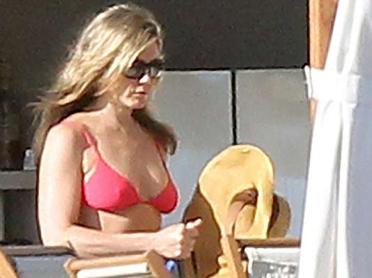 Jennifer Aniston viajó hasta Los Cabos, Méxicos, para olvidarse del invierno.