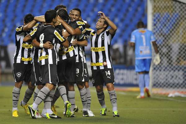 Na estreia dos dois times pelo Campeonato Carioca, Botafogo vence Duque de Caxias com gols no primeiro tempo