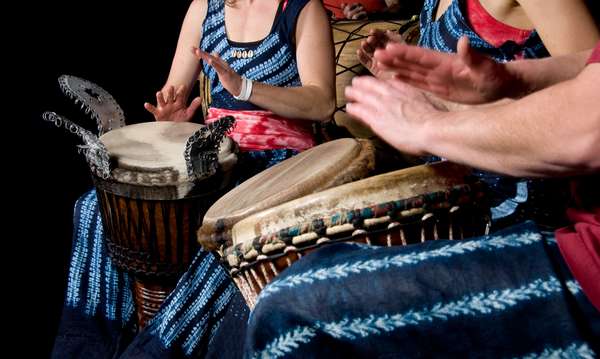 Famoso por suas belas paisagens, Caribe também é conhecido por ser o berço de ritmos musicais calientes e contagiantes