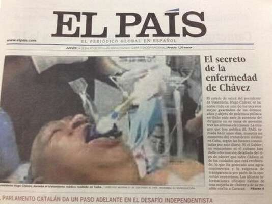 Uno de los diarios más importantes en el mundo de habla hispana metió la pata y se vio involucrado en un verdadero papelón periodístico. El diario El País de este jueves publicaron una foto de Hugo Chávez convalesciente, según dijeron, pero horas más tarde, los directivos del medio retiraron de circulación la edición impresa y la reemplazaron por una nueva. La foto, de poca calidad, supuestamente había sido tomada "hace unos días" según cita el diario y muestra un primer plano del rostro de Hugo Chávez, sin pelo y entubado. Pero al final, la foto resultó ser falsa. Inmediatamente, sacaron el contenido de su edición web.
