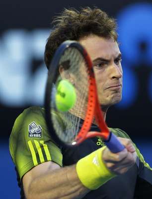 Murray comenzó más fuerte el partido que su rival.