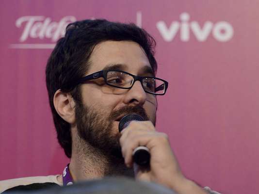 O humorista Rafinha Bastos repetiu o sucesso de sua palestra na Campus Party 2012 e superlotou o espaço do palco Gutenberg na edição deste ano do evento nesta sexta-feira