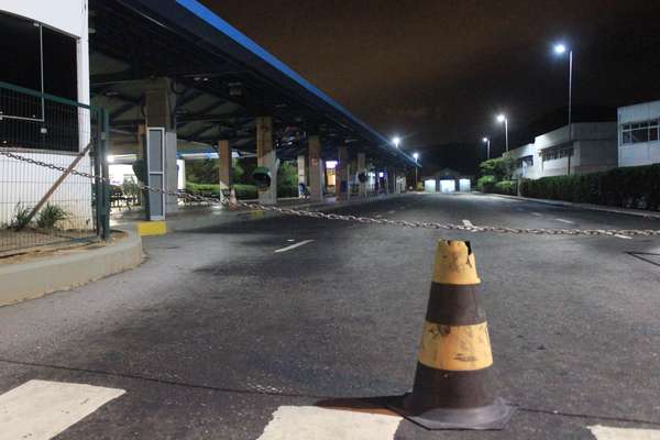Os atentados ocorridos em Santa Catarina nos últimos cinco dias transformaram a volta para casa em um martírio para milhares de trabalhadores da região metropolitana de Florianópolis