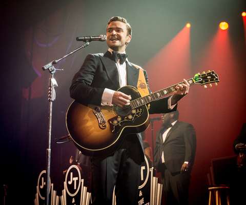 Justin Timberlake cantará en televisión por primera vez en 6 años cuando se suba al escenario de los premios Grammy el próximo 10 de febrero. El astro del pop de 32 años volvió a la música en enero con el sencillo "Suit & Tie", con la colaboración de Jay-Z. La canción está entre las cinco más populares de la lista Hot 100 de Billboard.