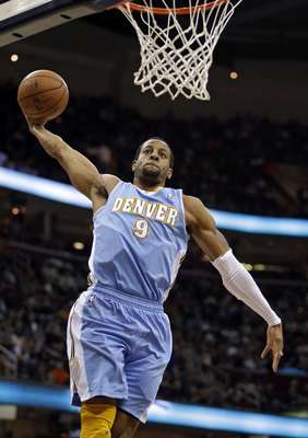 Denver Nuggets de Andre Iguodala bateu o Cleveland Cavaliers por 105 a 100