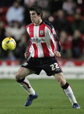 Bale, quien nació un 16 de julio de 1989, debutó con el Southampton a los 16 años y 275 días, convirtiéndose en el segundo jugador más joven de los 'Saints' en dicho registro.