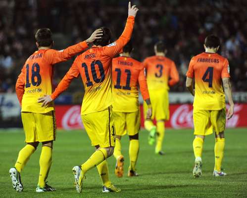 O Barcelona até saiu atrás no placar, mas Messi marcou duas vezes e decidiu a vitória contra o Granada, por 2 a 1. O time catalão segue disparado na liderança, com 15 pontos de vantagem sobre o vice-líder