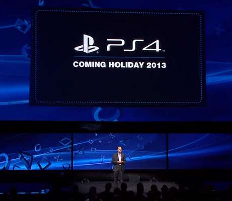 O Presidente da Sony, Andrew House, anunciou o lançamento do Playstation 4 para as festas de fim de ano