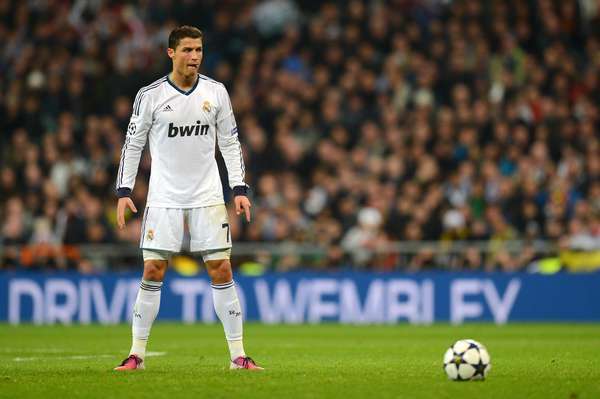 Real Madrid y Manchester United han compartido pocos pero grandes jugadores, aquí un repaso de los talentos que han dejado su huella en estas dos instituciones. Cristiano Ronaldo llegó al Real Madrid en el 2009, desde entonces suma 185 goles en el club blanco.