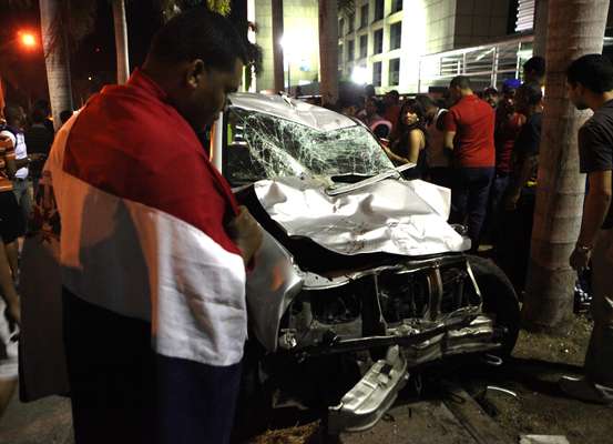 A morte de três irmãos em um acidente de carro na capital Santo Domingo, enquanto comemoravam o título da República Dominicana no World Baseball Classics (WBC), espécie de Mundial da modalidade, manchou a festa do país caribenho pela conquista