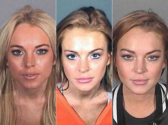Nunca antes una celebridad había posado tantas veces para un sólo fotógrafo. Bueno, al menos eso creemos nosotros ya que Lindsay Lohan tiene más 'mugshots' de las veces que ha estado en la corte que ningún otro famoso y ojalá nos equivoquemos pero seguro LiLo seguirá su colección. ¡Míralas!