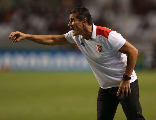 Jorginho viu o Flamengo criar e desperdiçar oportunidades e acabou vaiado em sua estreia como técnico da equipe, no empate por 0 a 0 com o Boavista; veja