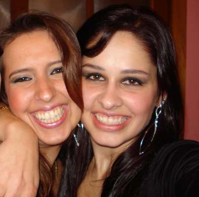 Cristina Peiter (D), 24 anos, nasceu em Três de Maio (RS) e estuda Engenharia Florestal na Universidade Federal de Santa Maria (UFSM). Ela se recupera no Hospital de Clínicas de Porto Alegre