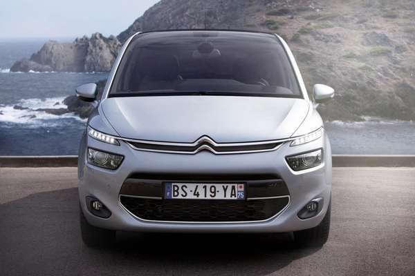 A Citroën divulgou nesta terça-feira imagens no novo C4 Picasso, que deve chegar ao Mercado europeu no segundo semestre deste ano