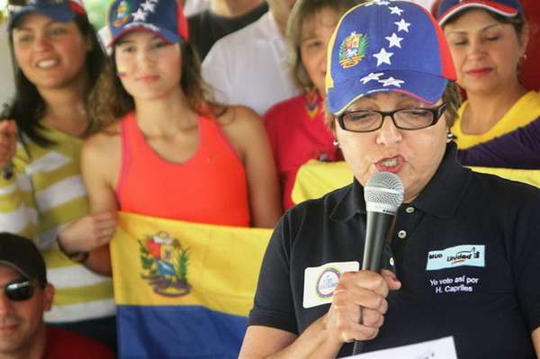 Para los venezolanos radicados en Houston, Estados Unidos que apoyan la candidatura de Henrique Capriles la campaña electoral para movilizar e informar a sus compatriotas sobre la logística de los comicios del próximo 14 de abril se ha convertido en una difícil carrera contra el tiempo.