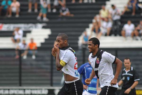 Já eliminado da Taça Rio, Vasco conseguiu sua segunda vitória seguida ao bater o Quissamã por 3 a 1, resultado que rebaixou o adversário à segunda divisão
