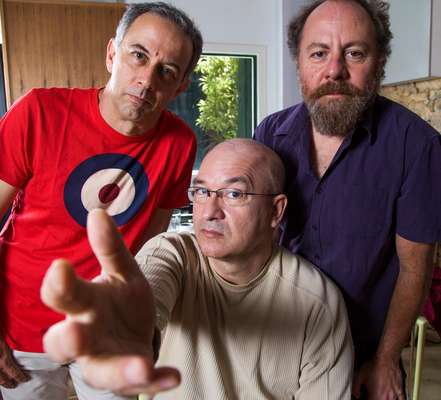 Com 12 álbuns de estúdio, Os Paralamas do Sucesso completam 30 anos de carreira em 2013. A data marca a entrada de 'Vital e Sua Moto' na programação das rádios n Rio de Janeiro, em 1983