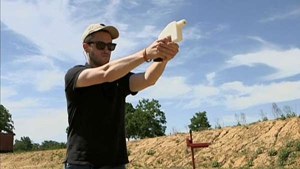 Pistola feita com plástico e produzida com uma impressora 3D foi disparada com sucesso pela primeira vez nos Estados Unidos